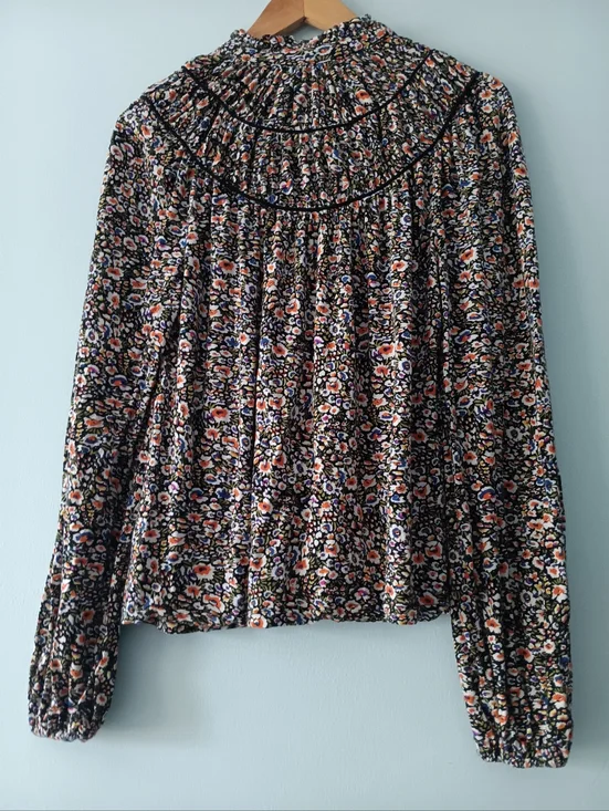 Boden Floral Ruched Yoke Blouse US 6 Jersey Button Front Long Sleeve Top - Picture 3 of 7